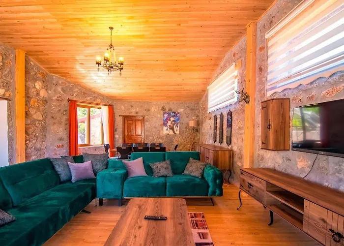Villa Stone With Private Pool In A Secluded Area In